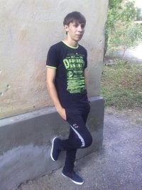 shostxcri's profile picture. Хочу так: сначала лето, потом лето, лето, Новый год, день рождения, лето, лето…