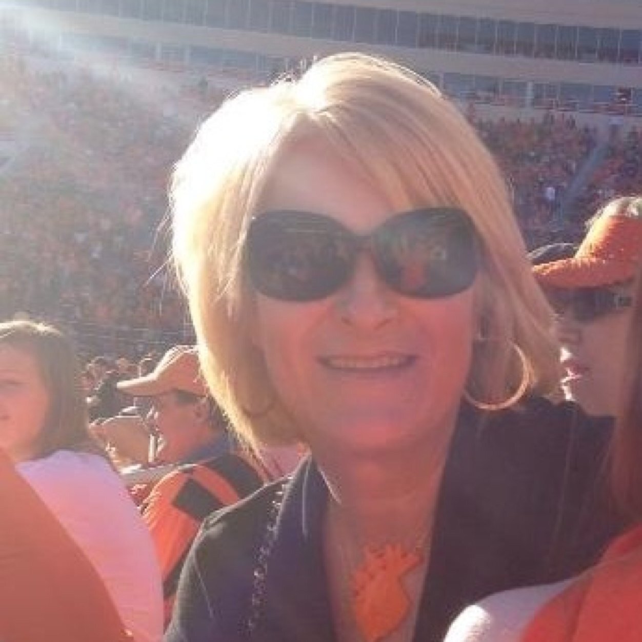 DebbieIloanit's profile picture. 