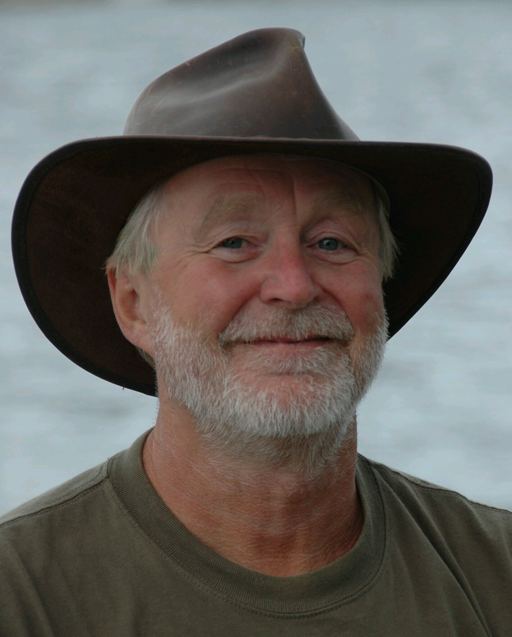 AarflotArne's profile picture. Tidligere fastlege ved Legekontoret på Tolvsrød, praksiskonsulent SiV og Universitetslektor Universitetet i Oslo. Spiller fiolin i Vestfold Symfoniorkester.