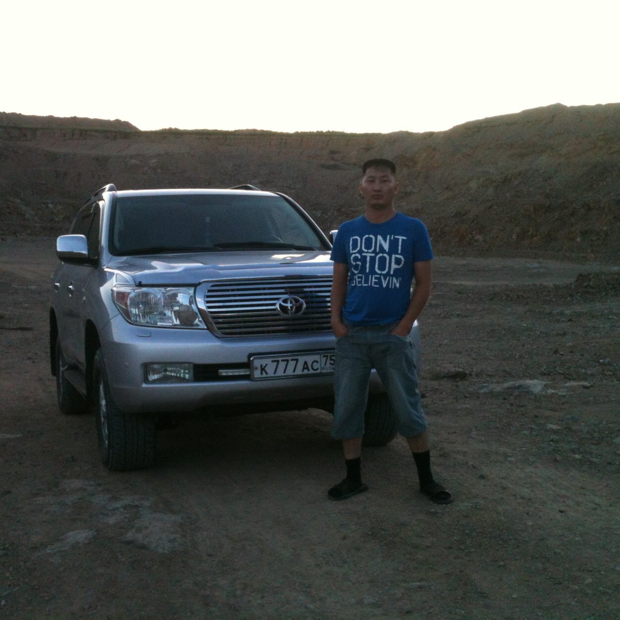 sambu777's profile picture. 