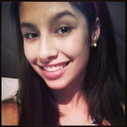 SOU LINDA. Pode me amar! obrigado.