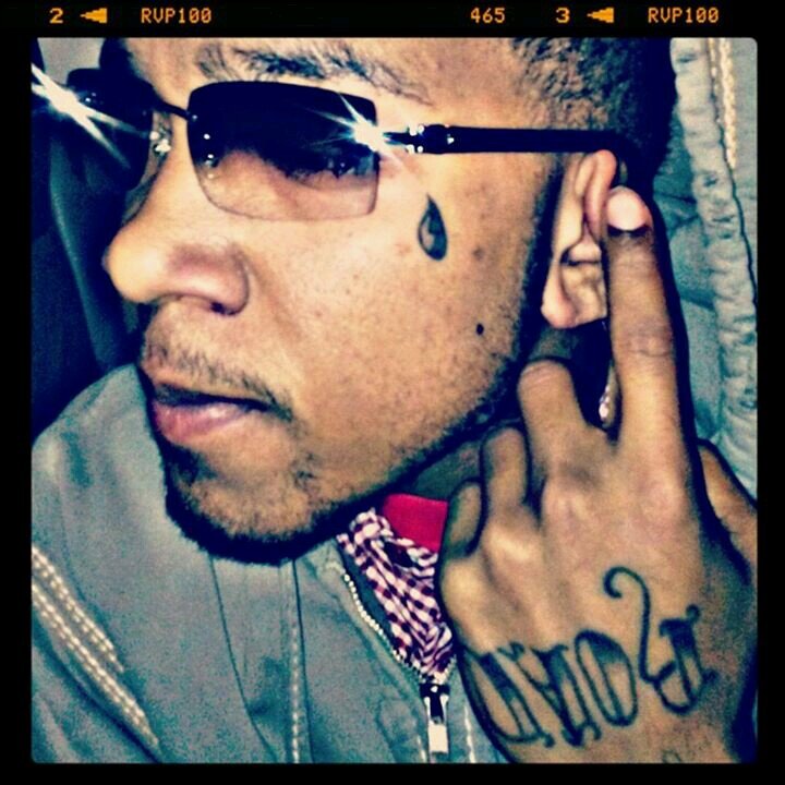I been doin this rappn shit yall niggas aint even hip alot of niggas steal styles because they dont know how 2 create they own shit #MoneyMontana #YRMRG