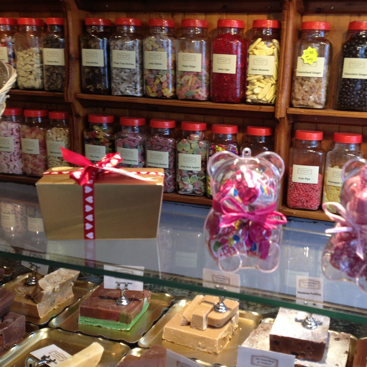 memlanesweets's profile picture. A traditional sweet shop based at Hatton Country World selling all of
Your favourites together with homemade fudge, luxury chocolates and toffee
