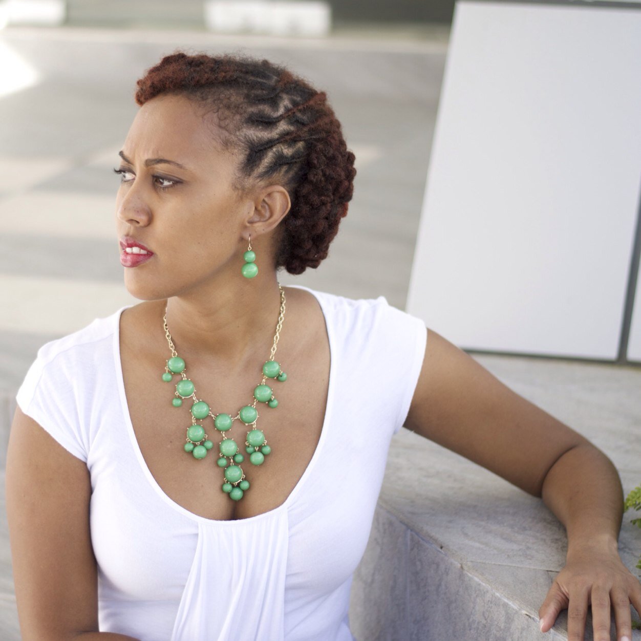 Dark humoured. Opinionated. Artist. Educator. Wine enthusiast. Foodie.