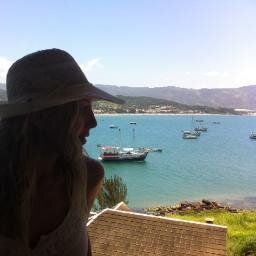 MPujiz's profile picture. Arquiteta, mestra em arquitetura sustentável pelo instituto ANAVIF, Espanha. Interessada em tudo que diz respeito à boa arquitetura, urbanismo e design.