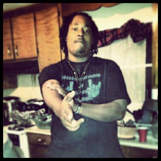 B yaself never b a wannabe.. B loyal r kill yaself .. Chase ya dreams....Follow my bro @YownTown_Bands