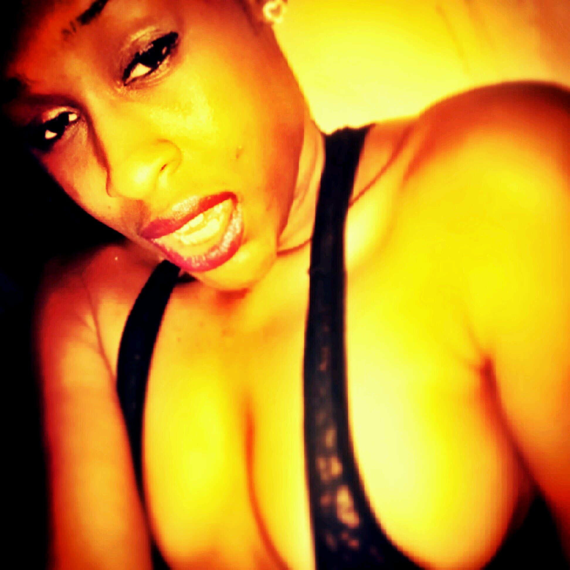 Summer Baby..21 Soon..Dance Is A Passion..Bi_Sexual & Far From Confused Insta: @Shes_Human http://t.co/Qb04Mq9cUW ..New Profile, So Get My Followers Back Up