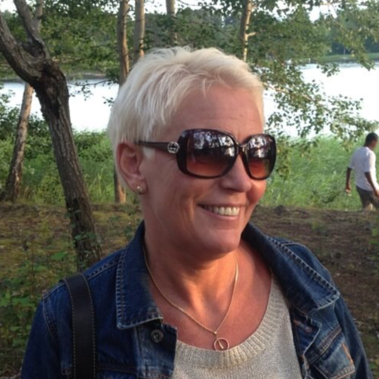 eelving_elving's profile picture. 