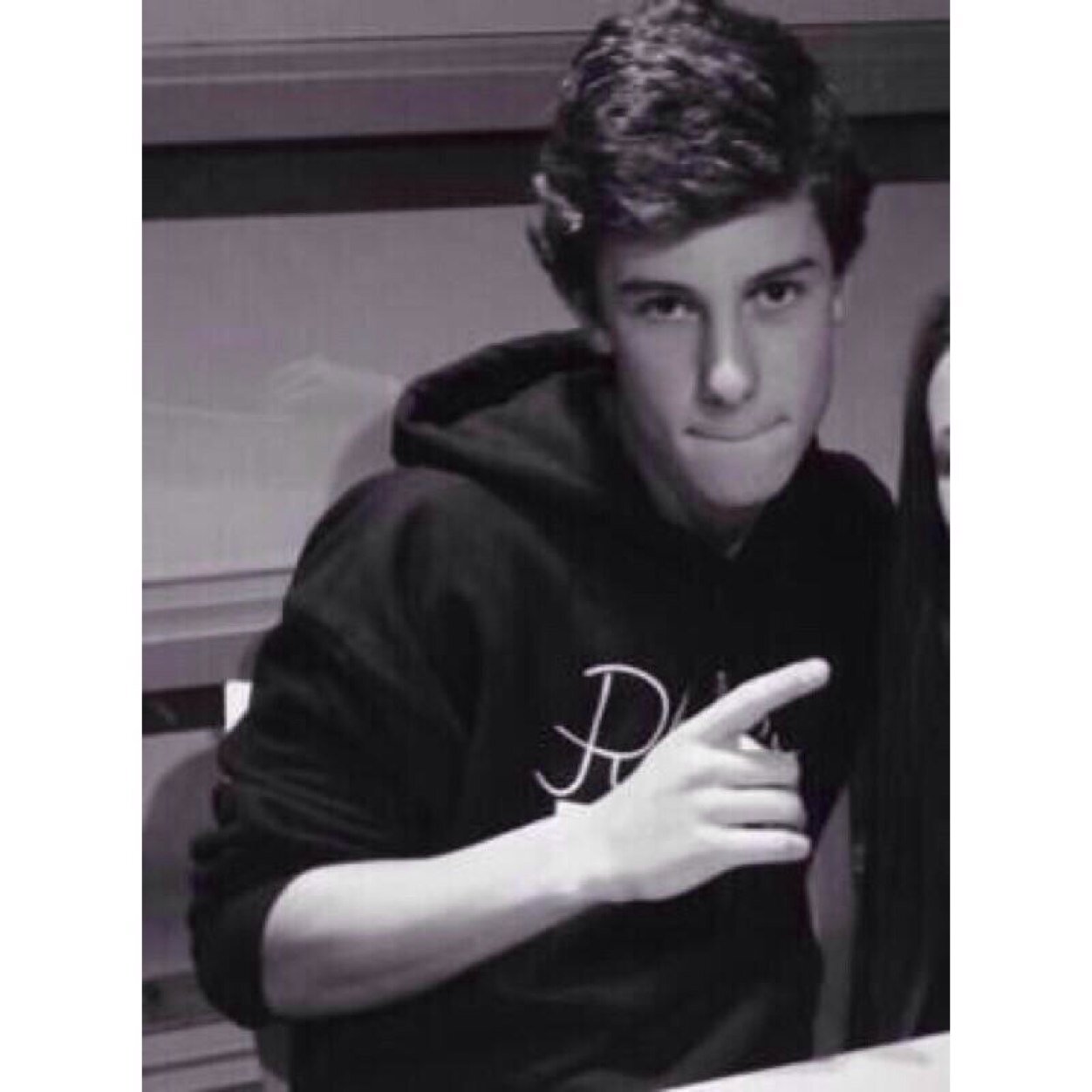 free follow || this is from @mendsftmatt follow her! ask for a follow back