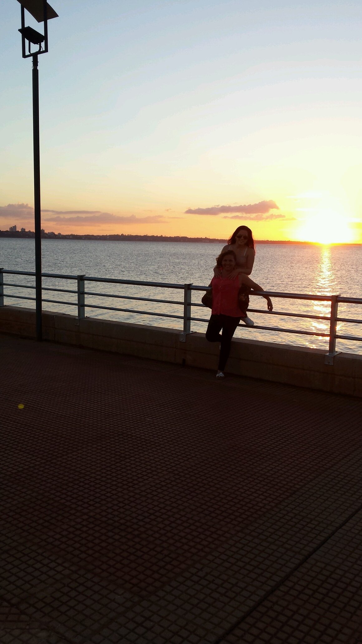 Adorno_rossana's profile picture. Don't worry be Happy :) Sentir la velocidad acelerando a fondo, Dios es mi copiloto  OLIMPIA ♥ EXA CMA, Contabilidad UA.