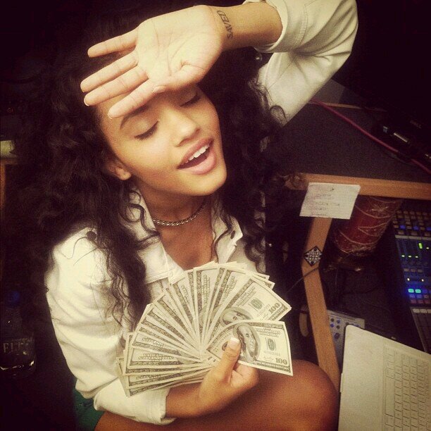 xoxSkyeSailor's profile picture. I'm Skye. I'm a snowboarder. {Cloud 9 RP} #TeamSwift #FirstSkyeAccount