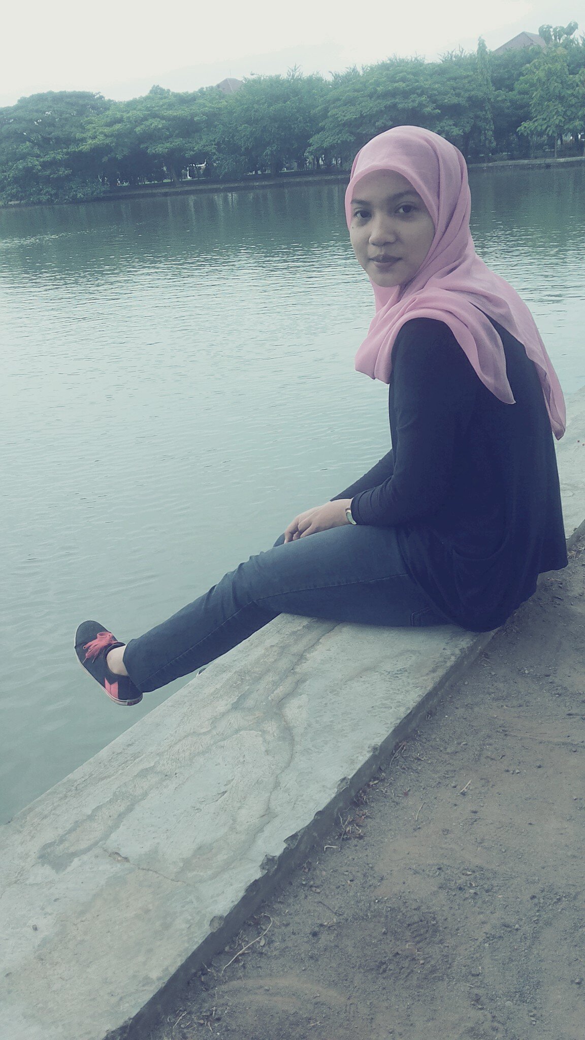 FKM UA '13 | Allah | ayah + ibu | family | besties| YOU :* || Belive that god have a better plan than something that you've planned :)