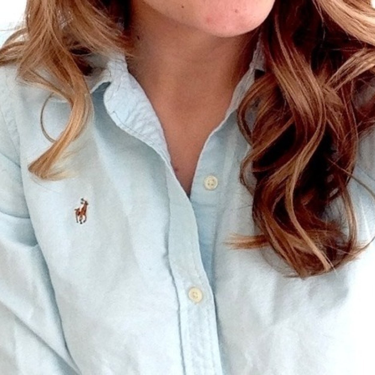 Just a 17 year old trying to make it through. Northern born, southern raised - the best combo. #SisterhoodOfTheLackOfPants..
http://t.co/bUbJbRnL2i