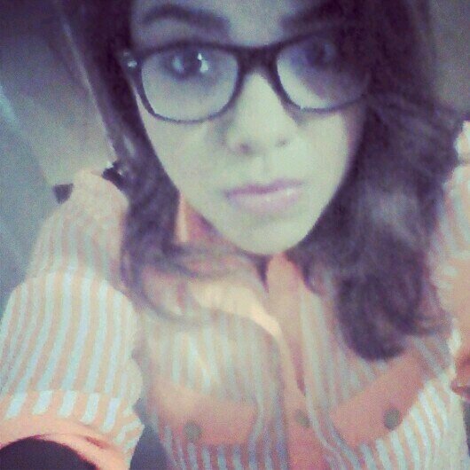 Hola,Soy Melissa Tengo 16 años, #Directioner #walker #Mahomie #Believer #smiler Follow me and i Follow back. Agregame en facebook :Melissa Tellez Freires...