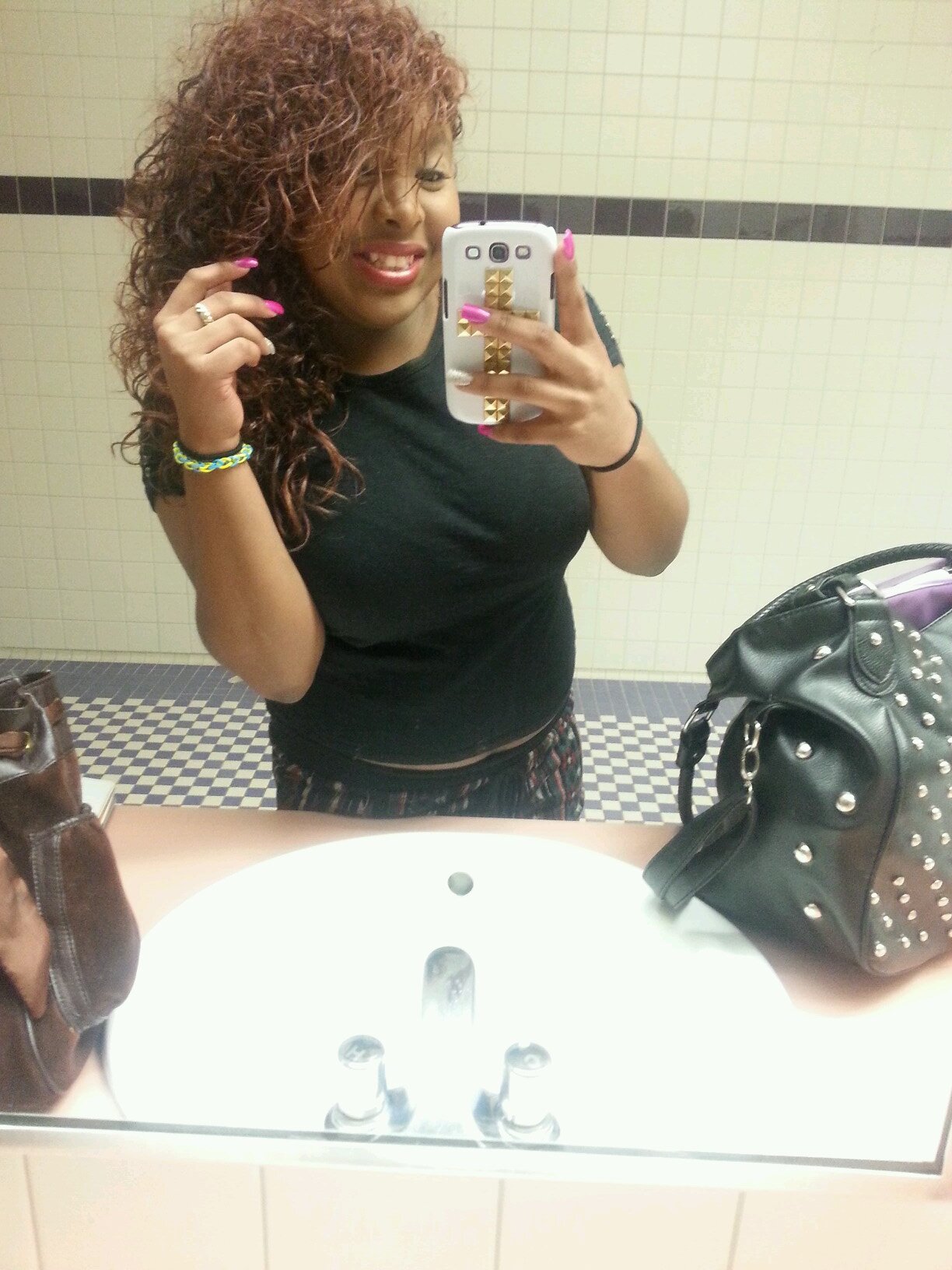 DuhBaddess's profile picture. Shay| March 7| Picses| Sinqlee Lifee| Spanish & Black| get too knoee moree about me | Just Press The Follow Botton 3