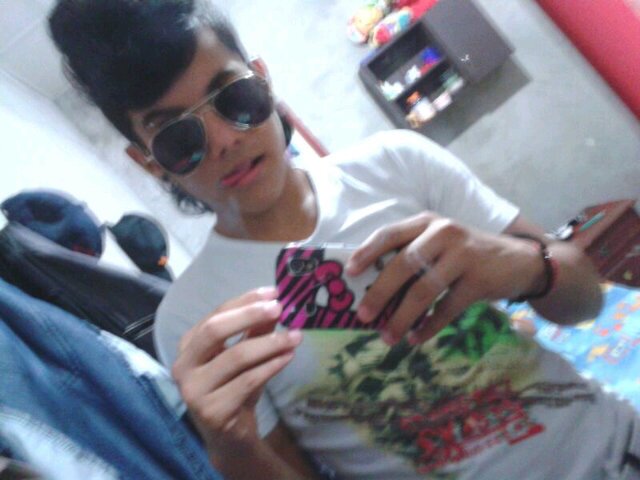 FACEBOOK http://t.co/k4mqQjpuiT