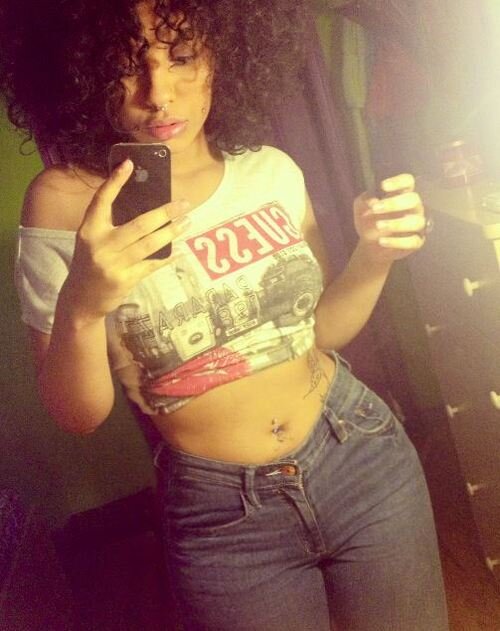 LuceTarleton's profile picture. If you're mine, you're only mine. I don't like sharing.