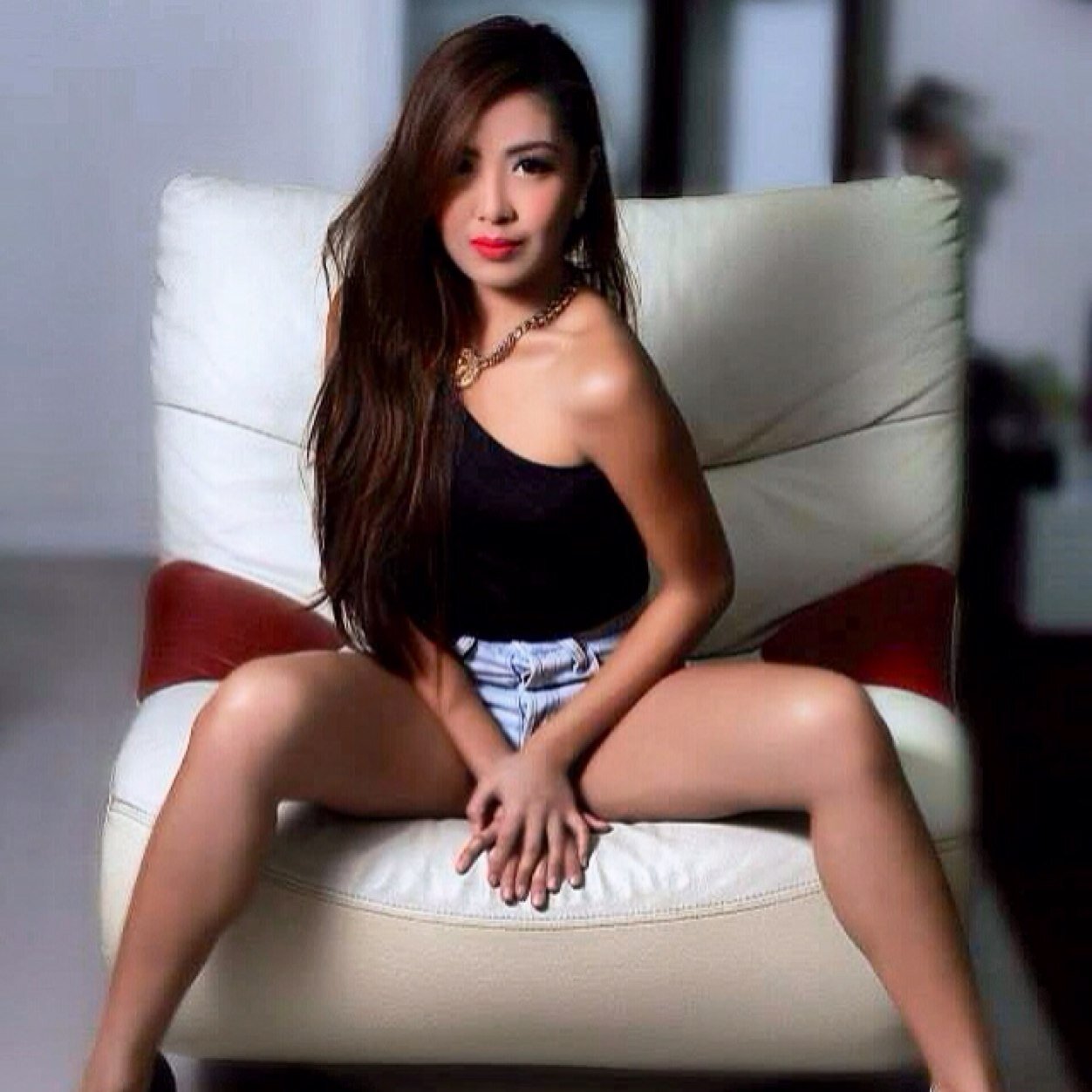 Kooky  Irresistible  Mystical  Beautiful  Elegant  Ritzy  Legendary  Yummy  IG & WeChat: @KimmmJuarez