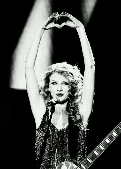 Taylor Alison Swift is the most important thing in my life. 13 December 1989. Speak Now. Fearless. Red. @taylorswift13 SWIFTIE ♥