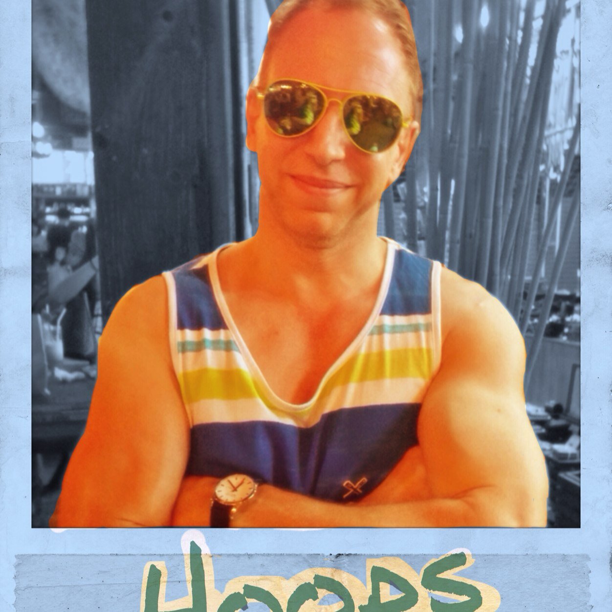 Living life to the full and a bit of a Geek, Basketball fan and sporty type!