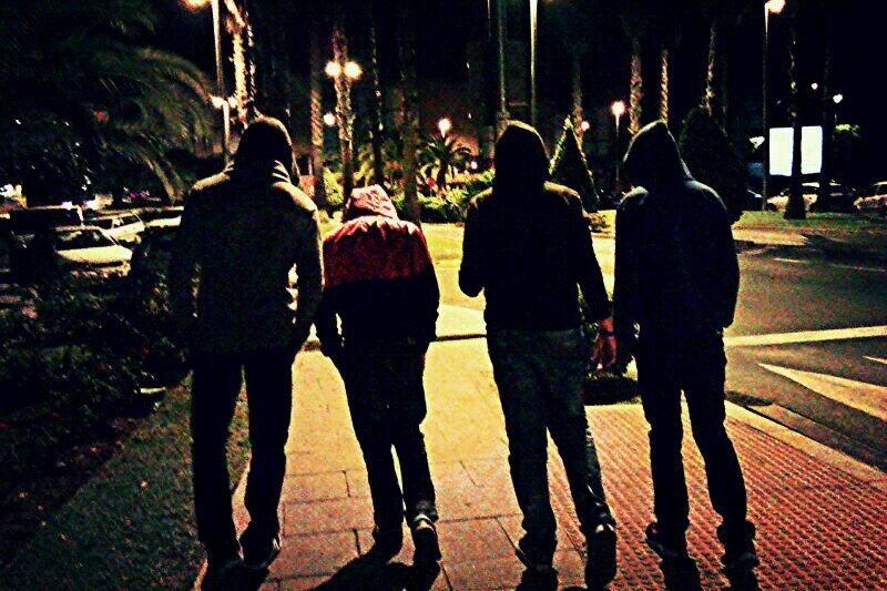 D4rKLooKeR's profile picture. Aprovecha lo que tienes que cuando no lo tengas lo querras tener :)