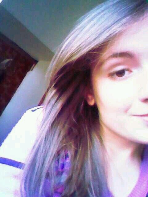 DiadamoDi's profile picture. Sono una ragazza seria a cui piace fare amicizia, sono scherzosa e mi piace molto la danza moderna e la musica house, rap..... ciauuu :)  Seguitemi in tanti :)