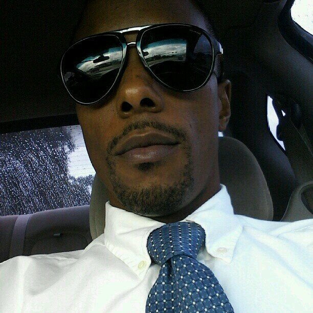 I was born in Houston, I moved to Atlanta, I love God, success, realness and whatever people these 3 things surround me with. Now follow me...