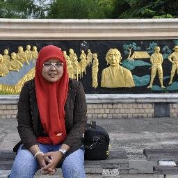 Manusia biasa yang tak luput dari dosa, salah & khilaf ..