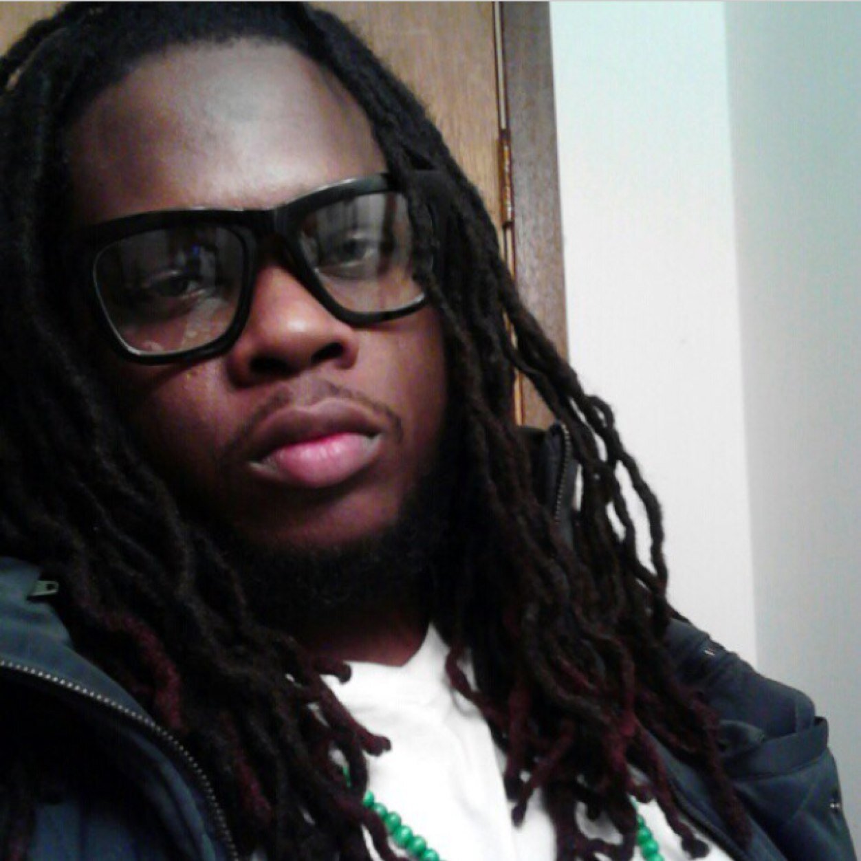 iDOEBOY6's profile picture. My bio IM DBOY LowEnd or NoEnd ON DA MANZ follow my blucakes @mztete_baddazz, my lil sis da kid @Rhudekhidd_1114, #teamdreadhead #teamfatboy