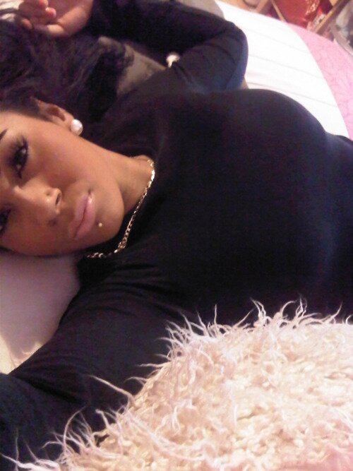 TrishMacAuselan's profile picture. I fall too fast, crash too hard, forgive too easily and care too much.