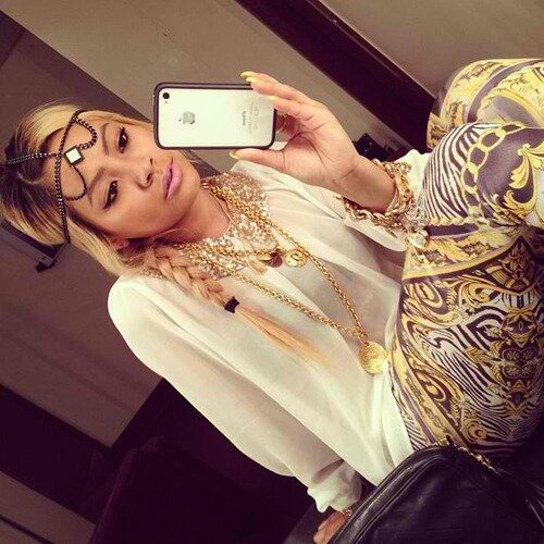 SybylHempseed's profile picture. True love is like a pair of socks: you gotta have two and they've gotta match.