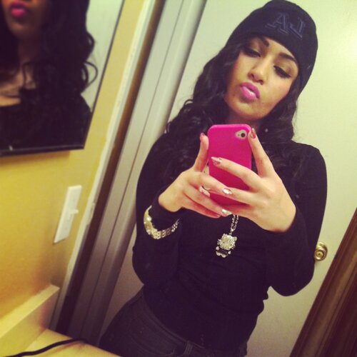 I'm not a second option. You either choose me or you damn lose me.