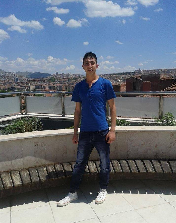 Özlemle baş edemeyince hırçınlaşır kadın, acısını da özlediğinden çıkarır; özlenenin vay haline.