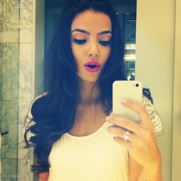 VanniePinner's profile picture. The person who really LOVES u sees what a mess u can be, how moody u can get, how hard u are to handle, but still wants u in their life.