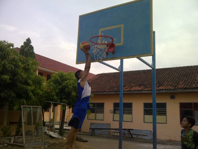 Yogi_Prananda10's profile picture. 3 P: Preparations Perfect Peformances.    Artinya : ρέήάмρίĻάή чάήģ şέмρùŕήά ţάķ Ļάίή ķάŕέήά ρέŕşίάράή чάήģ мάţάήģ. :)