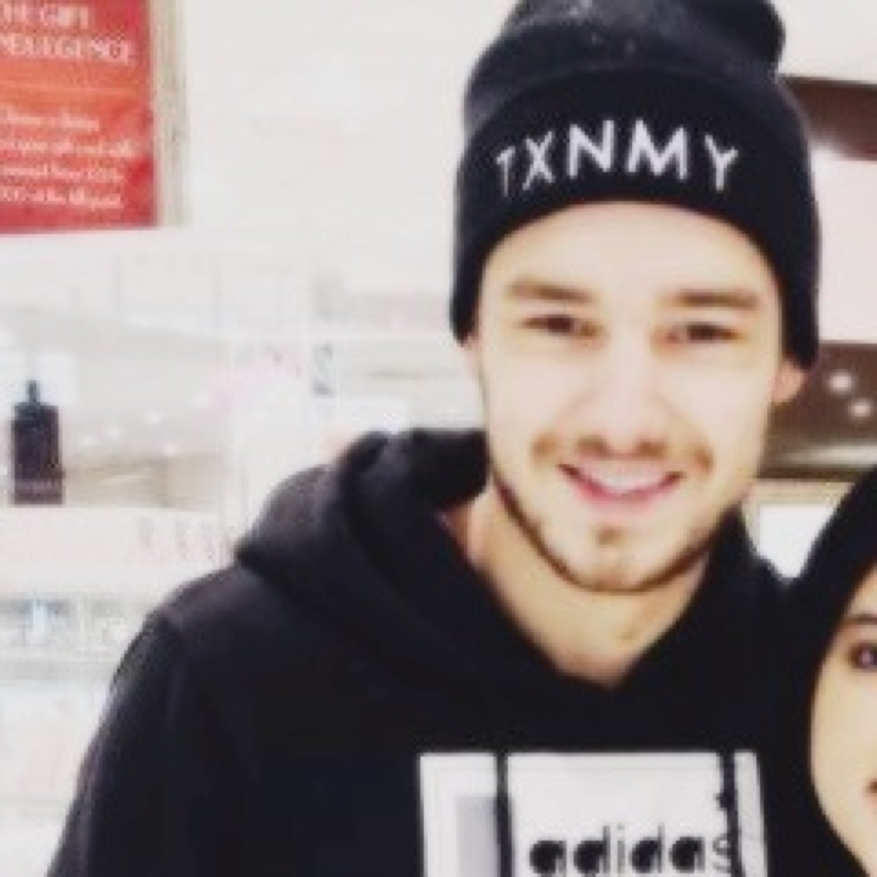 liam • single • bisex • tutti i tipi di amico che vuoi •