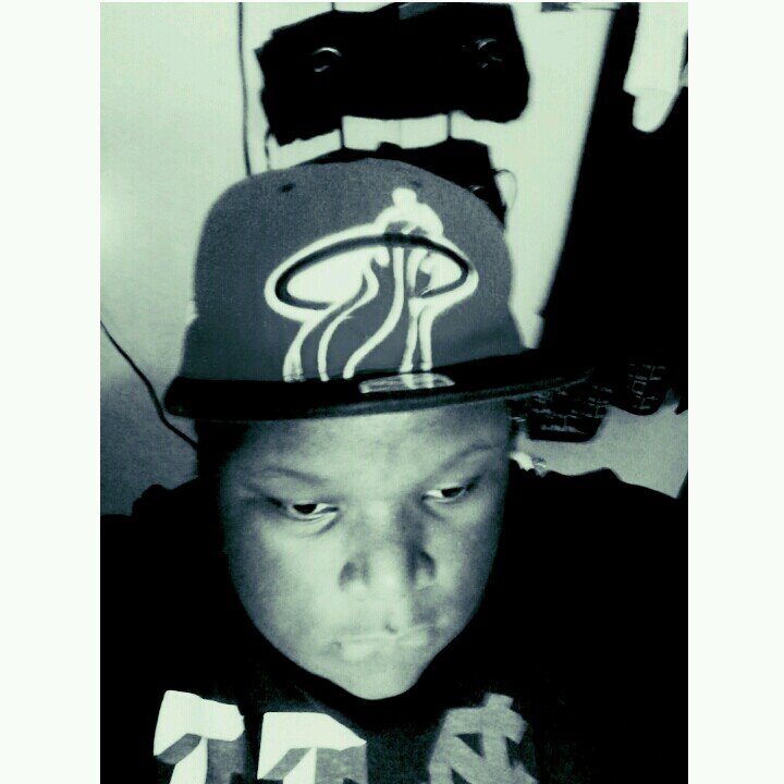 Pisces Lesiban Love No Thotties