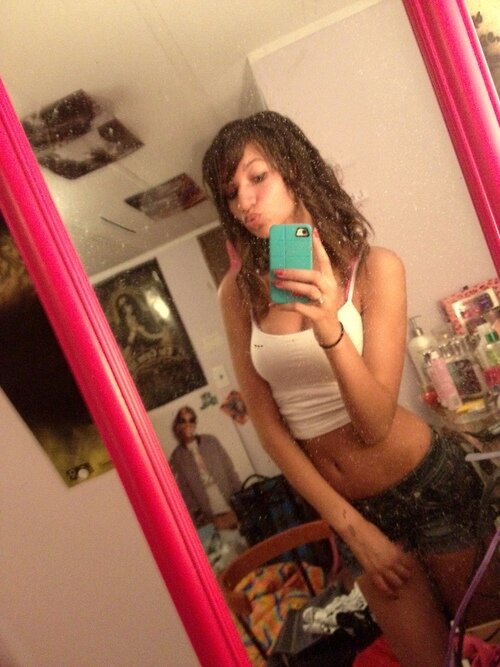 HendrikaLufkin's profile picture. The awkward moment when someone asks you what's the problem and they are the problem.