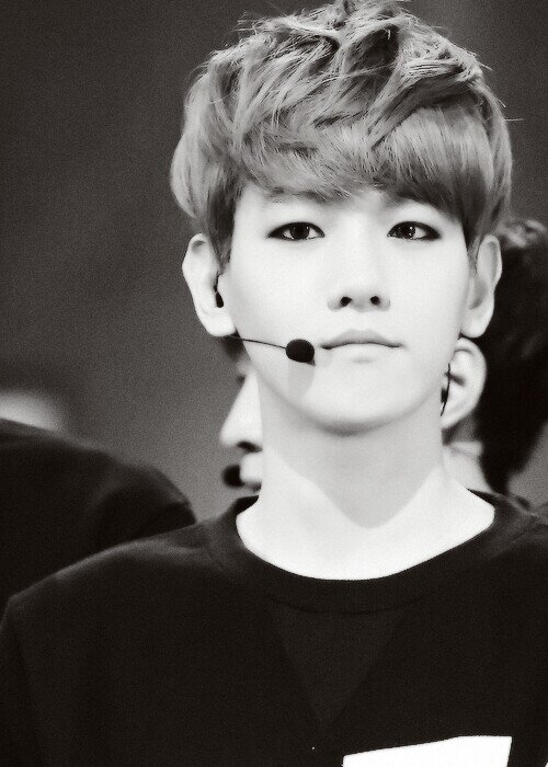 baekthat_assup's profile picture. main Twitter is @tohell_andbaek