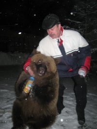 hshunDai's profile picture. Два часа ночи? Спать? Вы что! Нужно подумать о смысле жизни, вселенной и вообще поискать везде «скрытый» смысл.