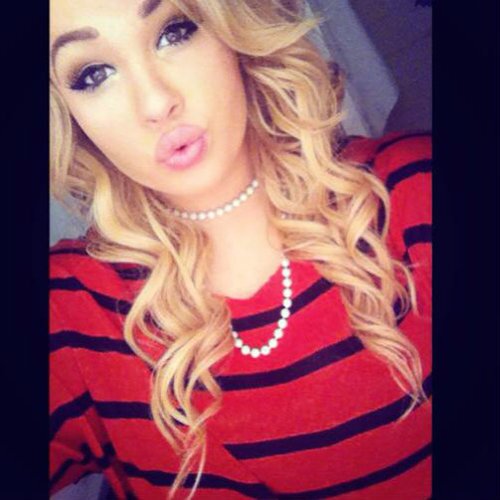 AletaIzhayek's profile picture. Dying to know, but being afraid to find out.