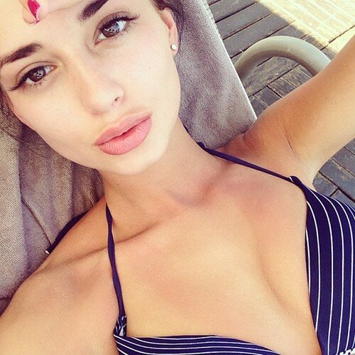 LizbethLinford's profile picture. No matter how strong a girl is, she always has a breaking point.