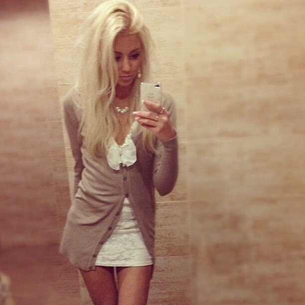 RosettaVezey's profile picture. Just one text from you would change my whole mood.