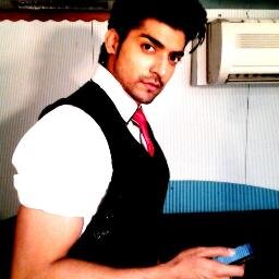 Die heart fan of Gurmeet choudhary And drashti dhami AKA Maaneet❤️ @Gurruchoudhary is my dream bro and @drashti10  my perfect di