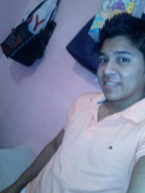 adrimonitho's profile picture. divertido.. social y el futbol.. todo para mi..!