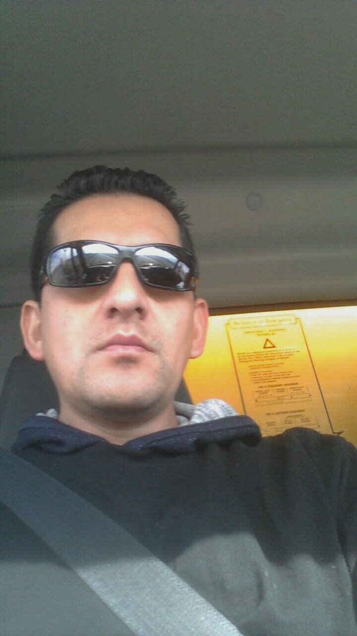 Christi09775745's profile picture. si tu puedes I dudes