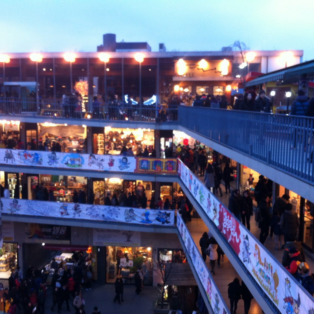 baejjang0's profile picture. ....