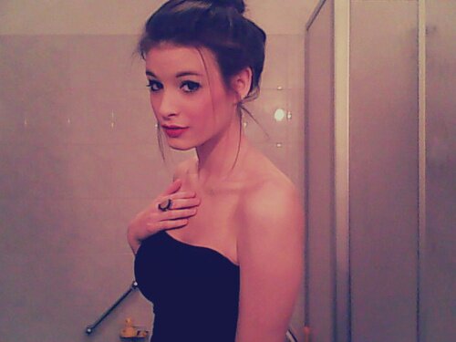 CarolyneGirardo's profile picture. Dear God, thank you for today, yesterday, and tomorrow. My family, my joys, my sorrows. For all that made me stronger.