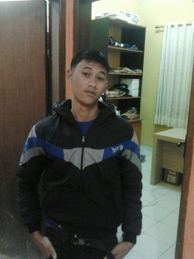 tyozonest's profile picture. just want to know u, so follow my twitter well, and I'll follback your twitt account .. plus all his facebook friends ya :) tyo.berkalungtasbesetan@facebook.com