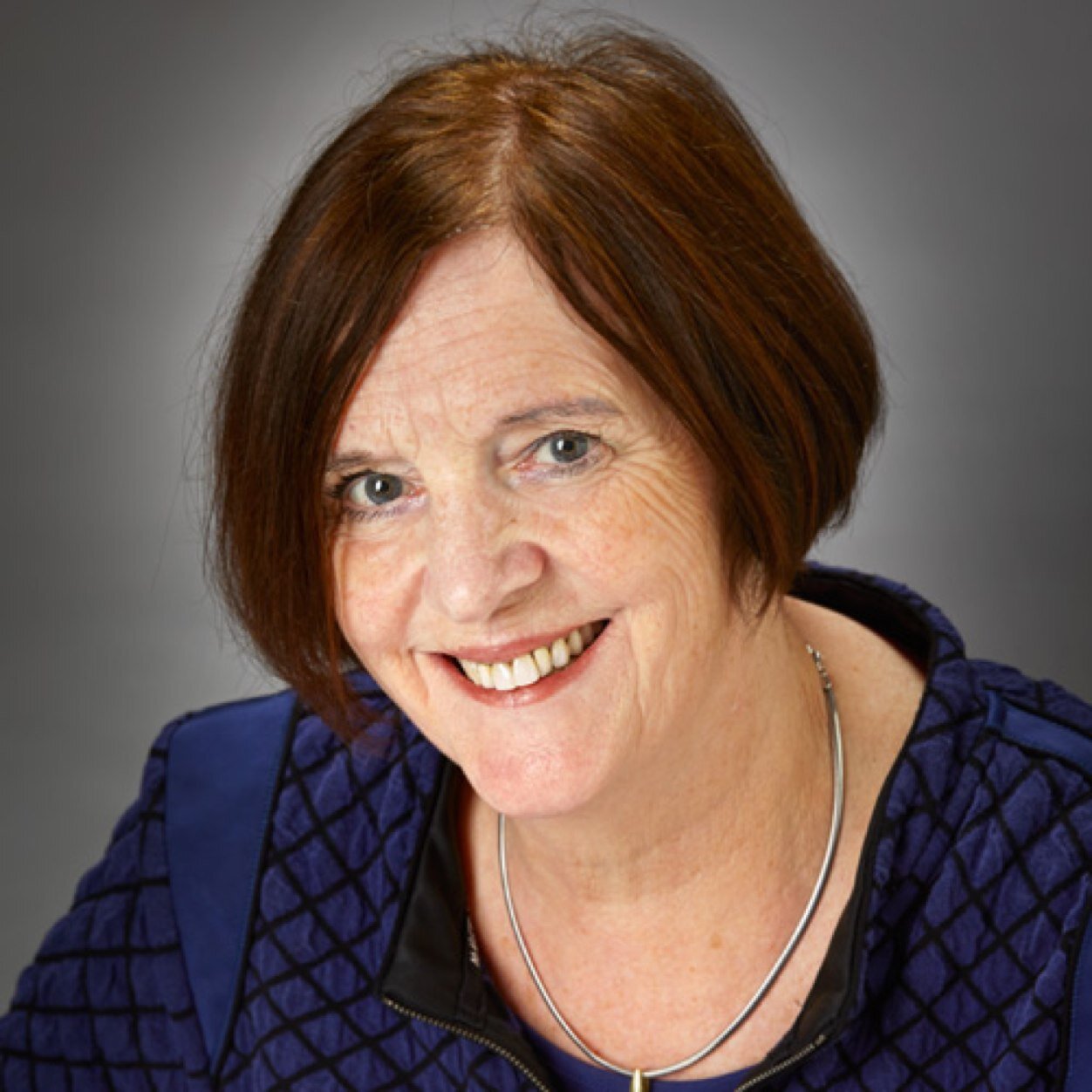 coraleonard's profile picture. Ondernemende vrouw met passie; vindt veranderingen uitdagingen; hardlopen is de hobby en Brunette haar dalmatiër.